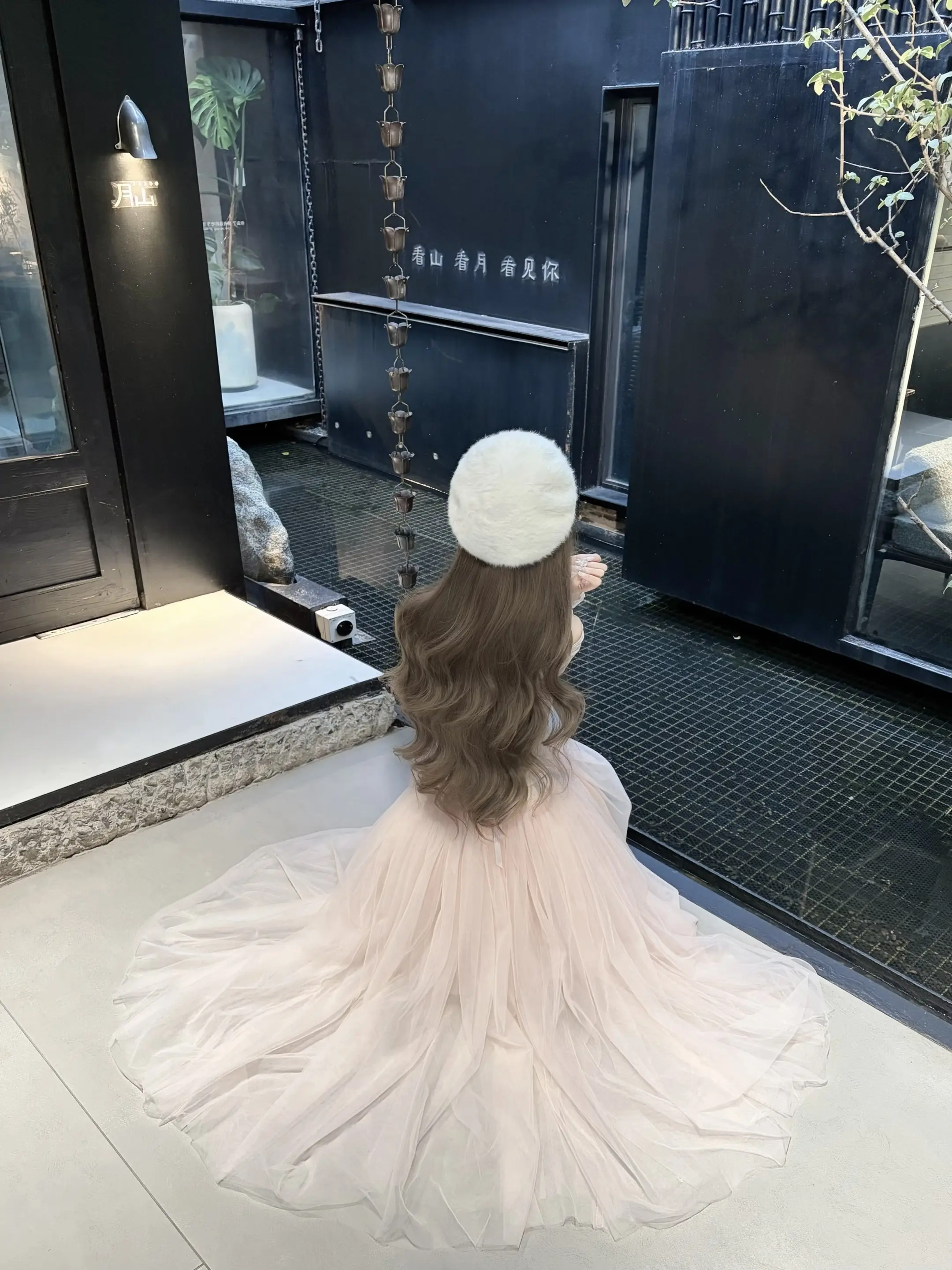 等你明白我的爱弥足珍贵的那一天  我已经走得很远了