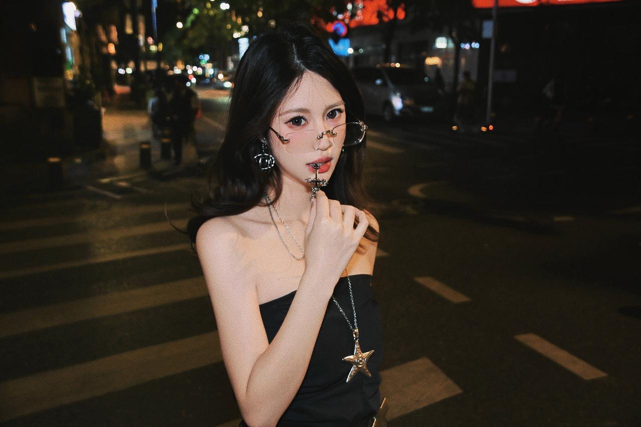 御姐姿势码住！真实生活分享计划 御姐拍照姿势互勉约拍武汉