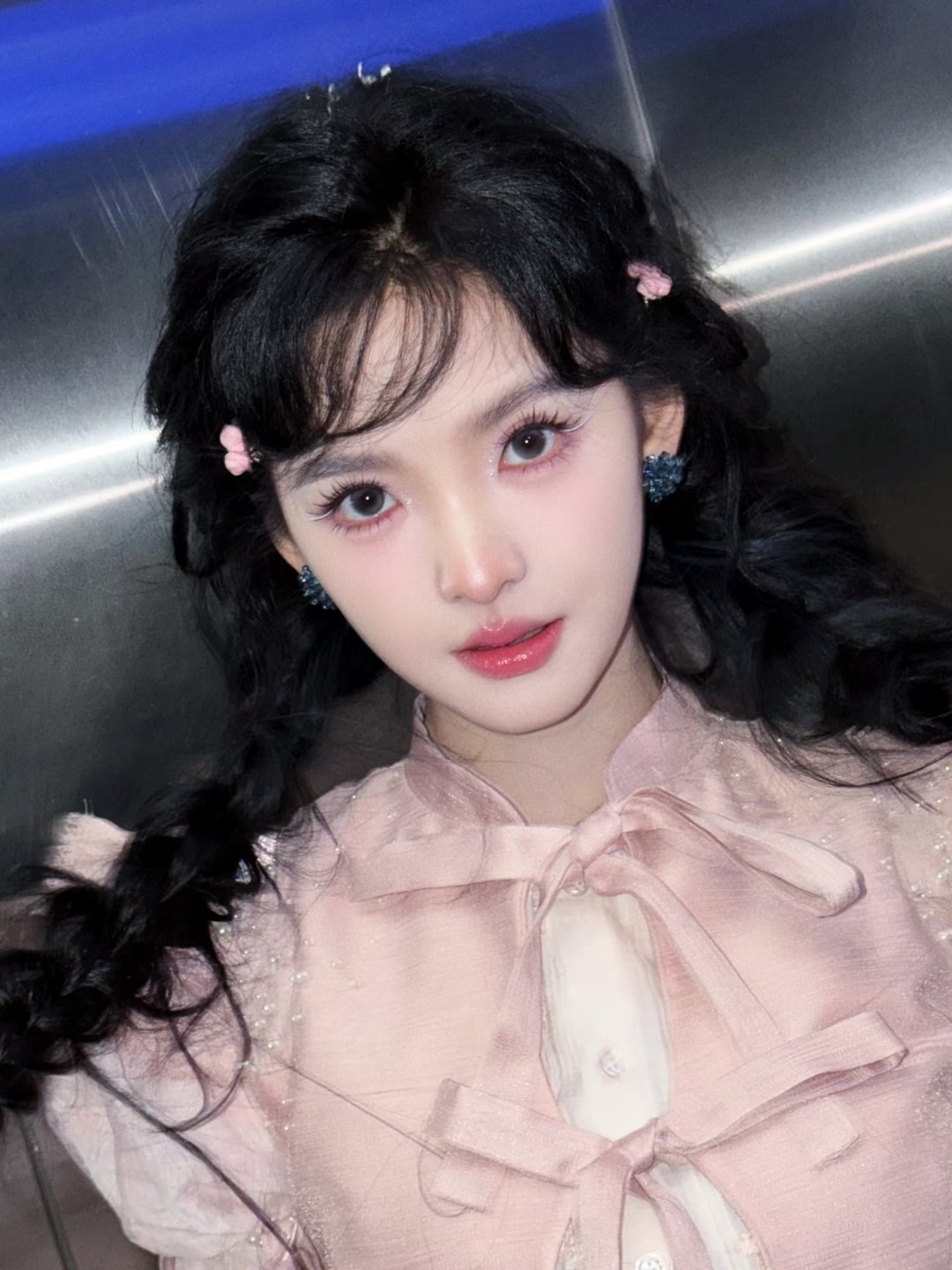 网友票选出最适合空气刘海造型的女明星：TOP9 孟子义TOP8 陈都灵TOP7 