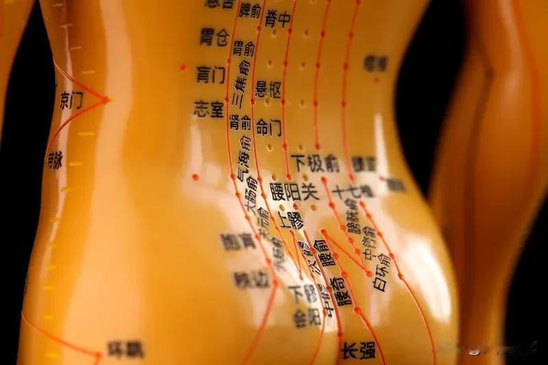 手指操疏通经络改善睡眠有点靠谱，但也别全指望它。像刺激手部穴位，按揉劳宫穴、神门