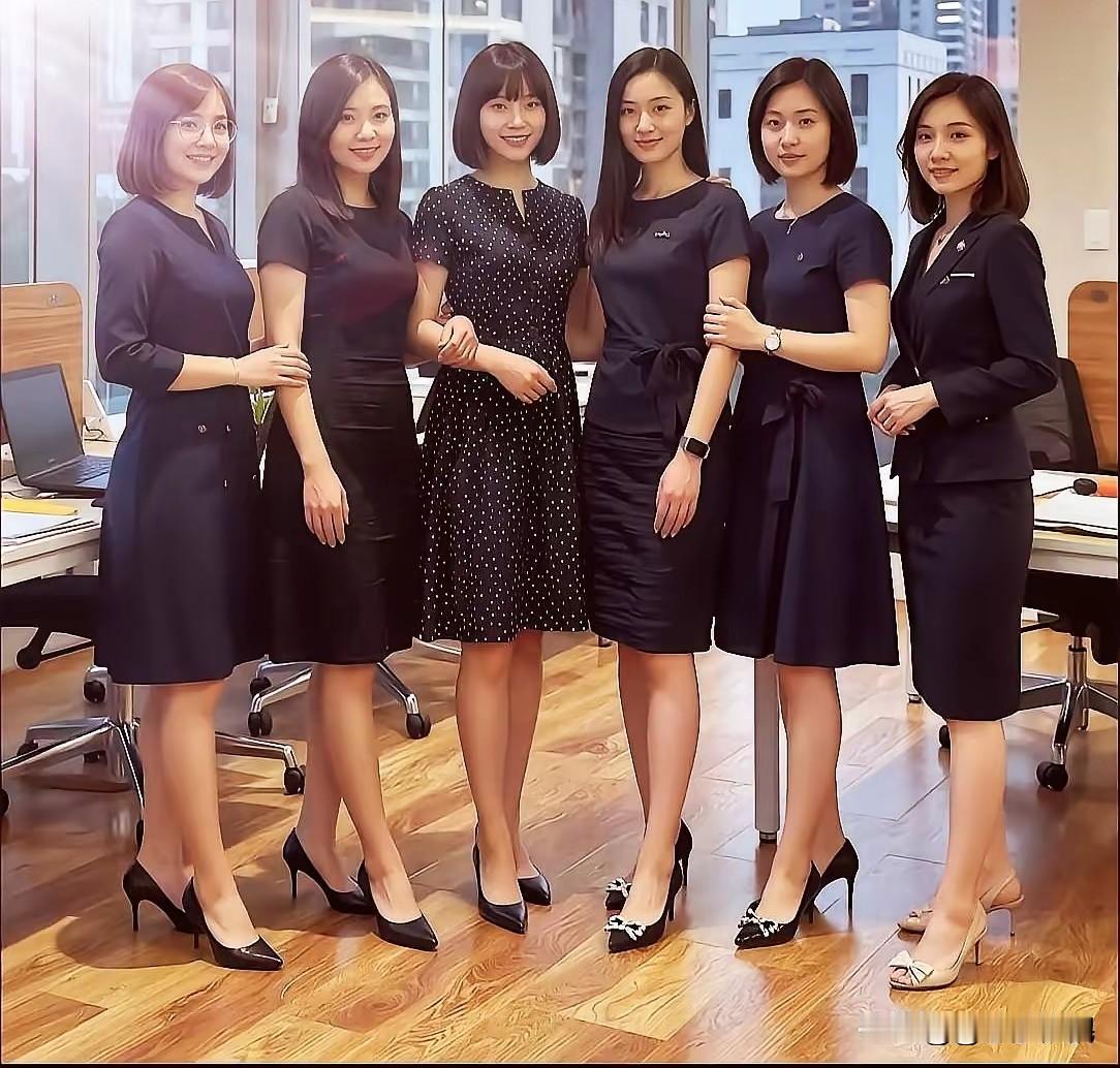 这六人当中有一个已做了妈妈，看谁能看出来！