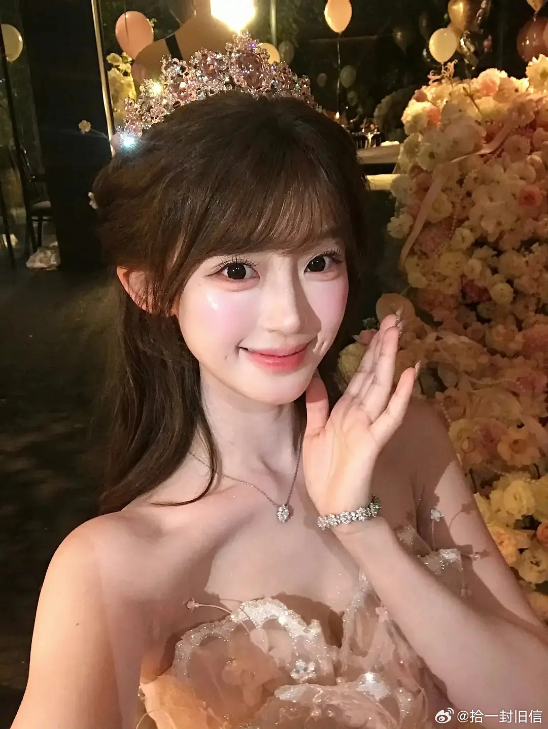 这个脸蛋子一毛一样啊 
