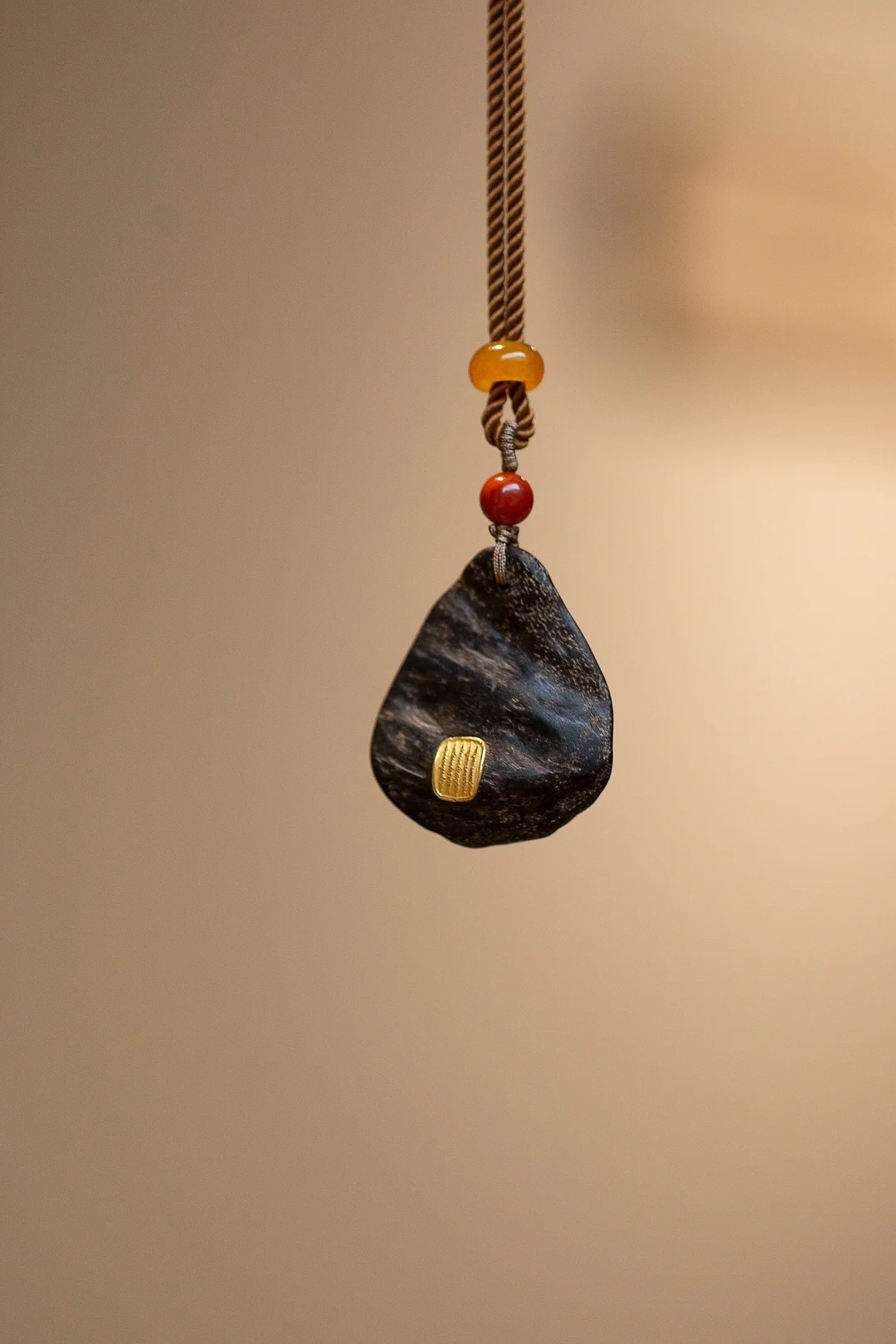 很有意思的小吊坠＂五条经文沉香＂真是心头好