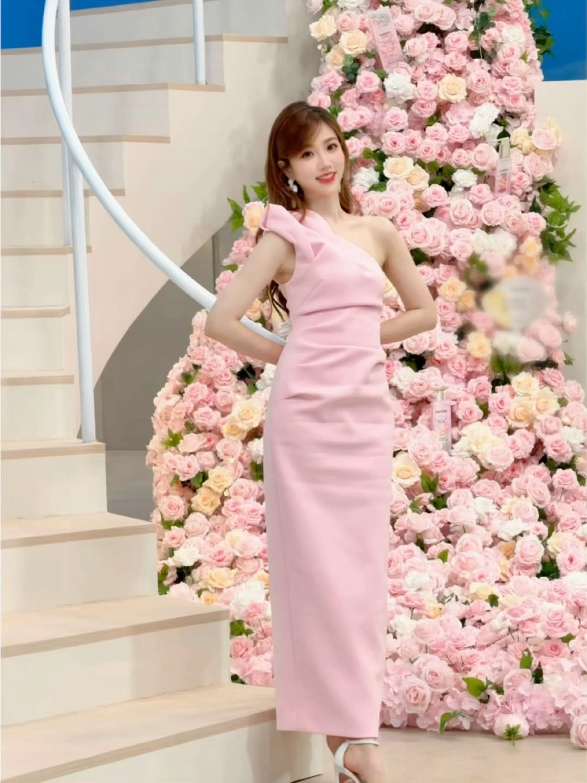 👠张纯烨 
