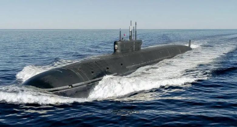 俄罗斯直接拆了英国的台！最近英国国防大臣直接对外放料，说成功把俄罗斯潜艇给“赶跑