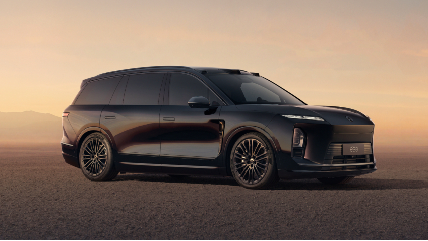 蔚来全新ES8玄金特别版于2026年4月24日北京车展期间正式上市，展车已陆续到