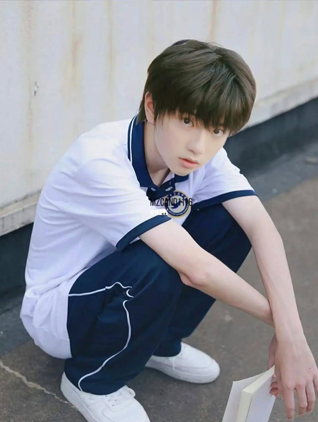 我有校服控… ​​​