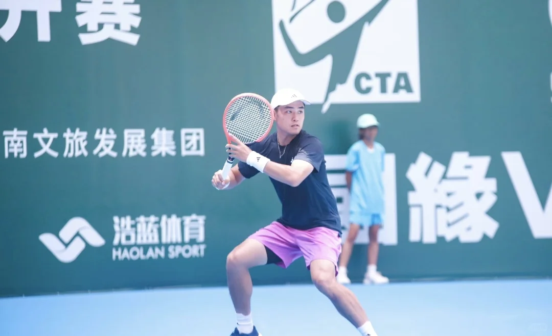 吴易昺成功晋级八强！