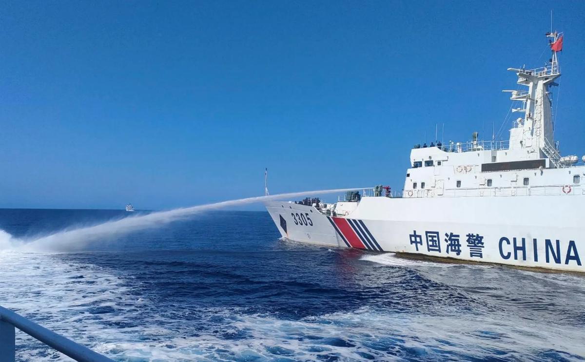 特奥多罗的问题，不只是发表几句错误言论那么简单，而是在其身为菲律宾国防部长的身份