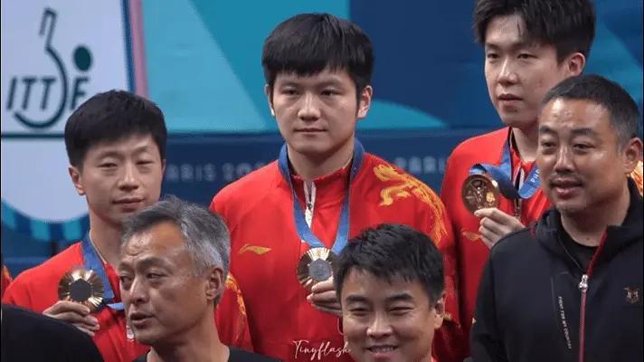 你🏓有自己的上春山 ​​​
