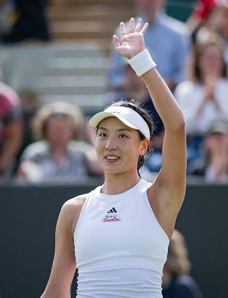 王欣瑜晋级柏林八强WTA500柏林站女单第二轮，中国金花王欣瑜直落两盘，以6-3