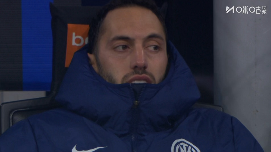 【换个教练就能干国米】又抬肘，又踢人，又拽头发…又输了，💩又犯错了