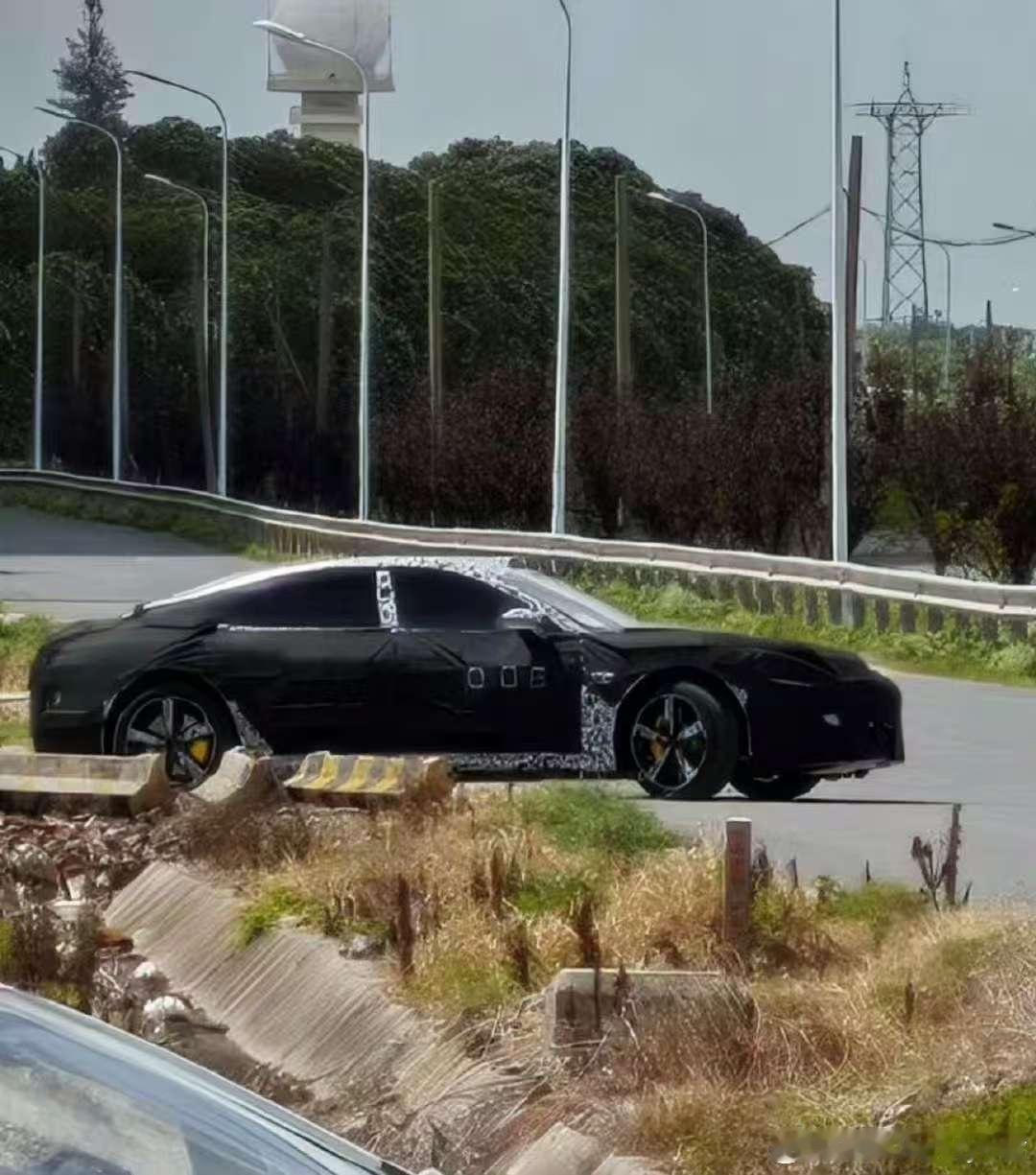 小米su7 L？还是说这个只是测试车，保持关注全民拍车大v聊车小米su7 ​​​