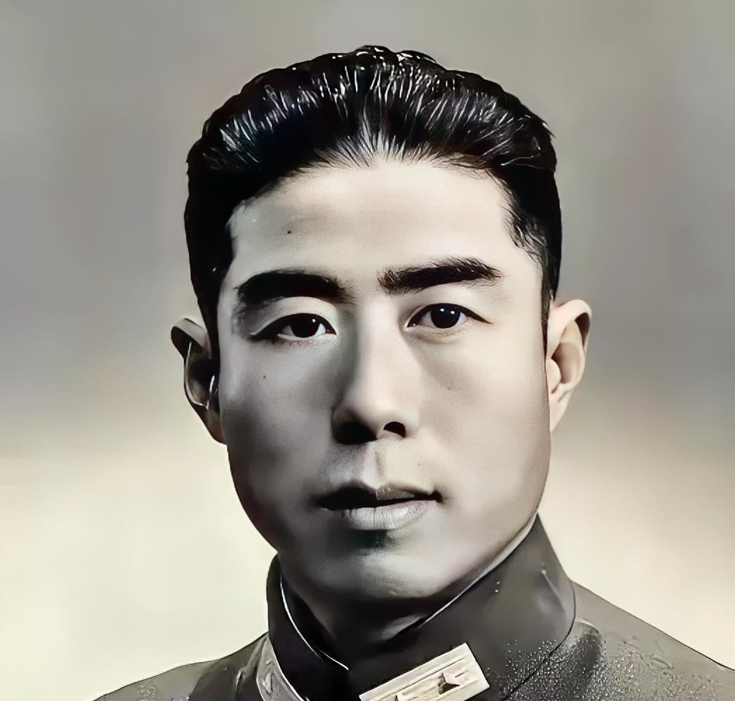 1950年，一个叫张克明的人来到四川通江，和一个村姑结婚，村姑发现这个丈夫不对劲