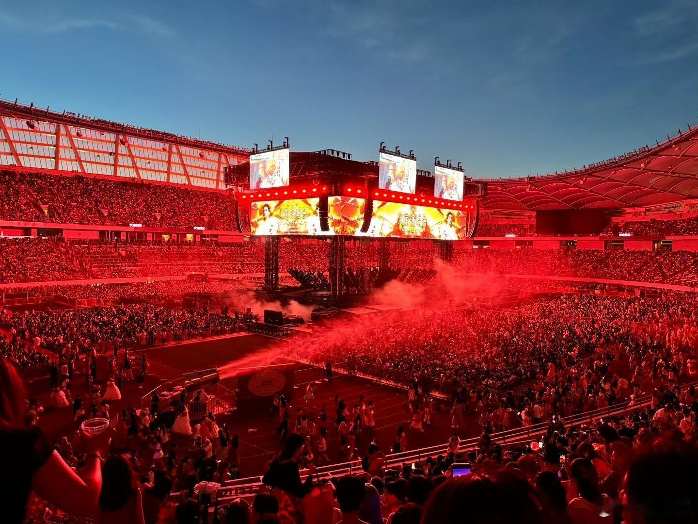 文昌约谈69家住宿店保障华晨宇演唱会 最怕大型活动遇到住宿乱涨价、临时毁约的情况