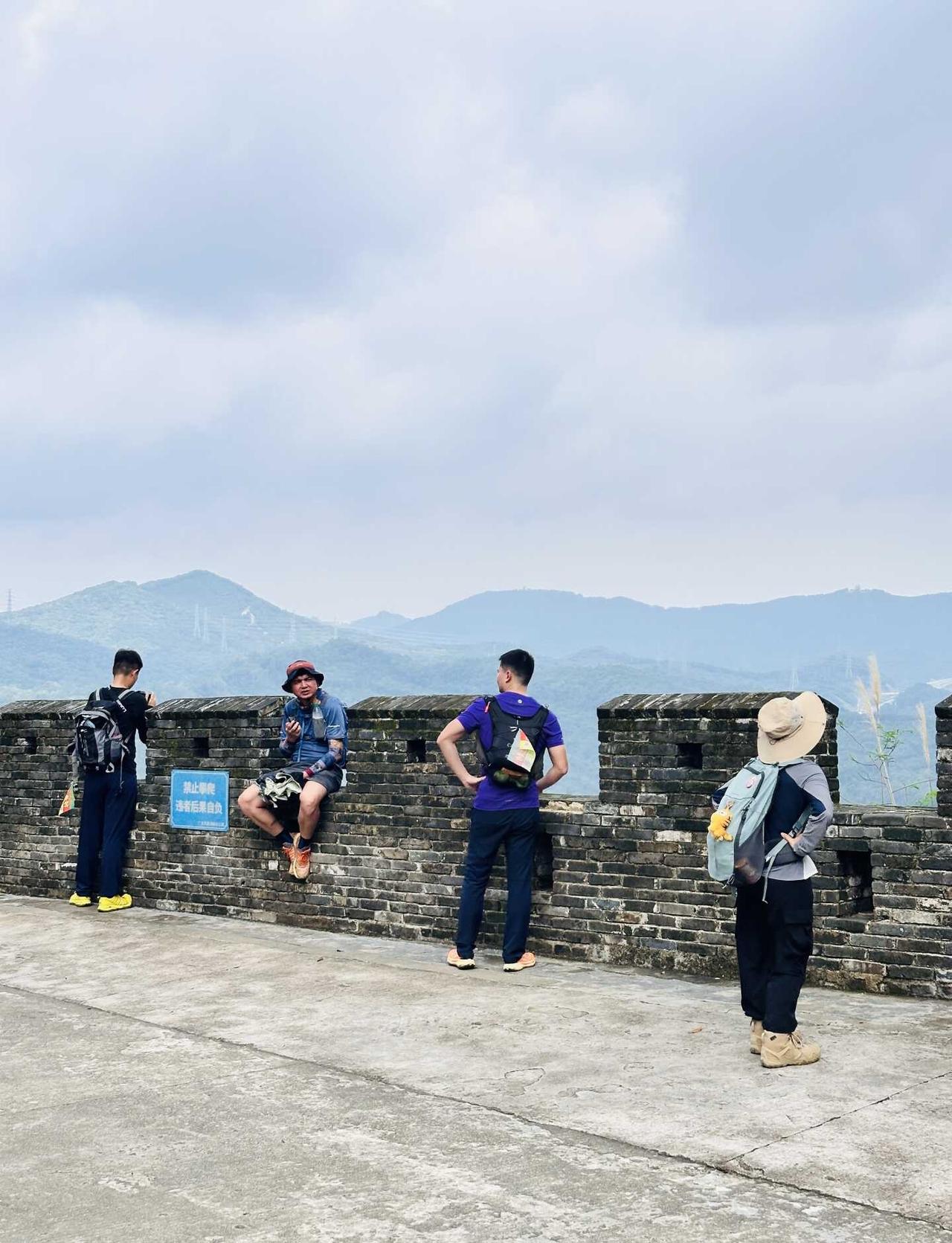 📍广州牛头山｜新手友好 城市轻徒步 骑车党也能冲！
	
位于黄埔牛头山，是个骑