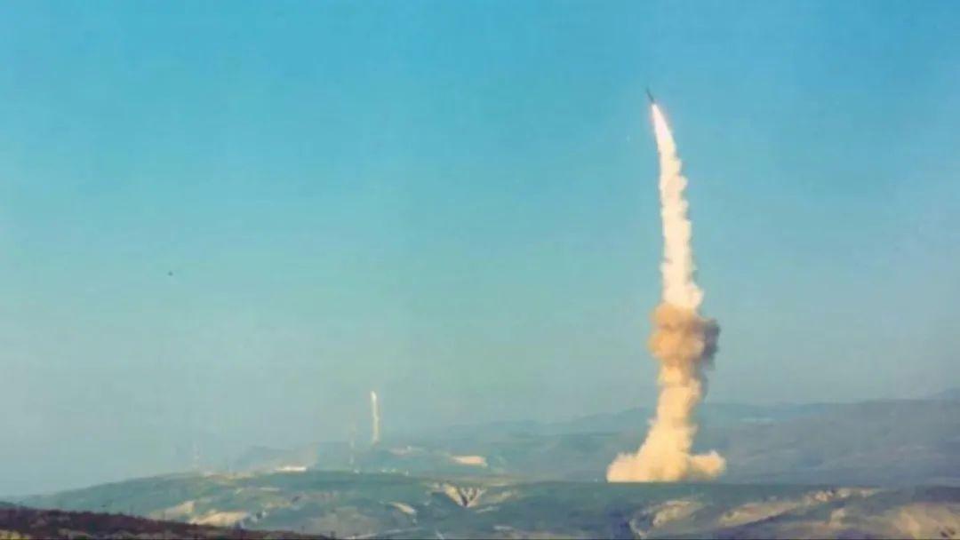 美军花几百亿，连伊朗 540 公斤浓缩铀都碰不到！

这堆铀也就一辆家用车重，纯