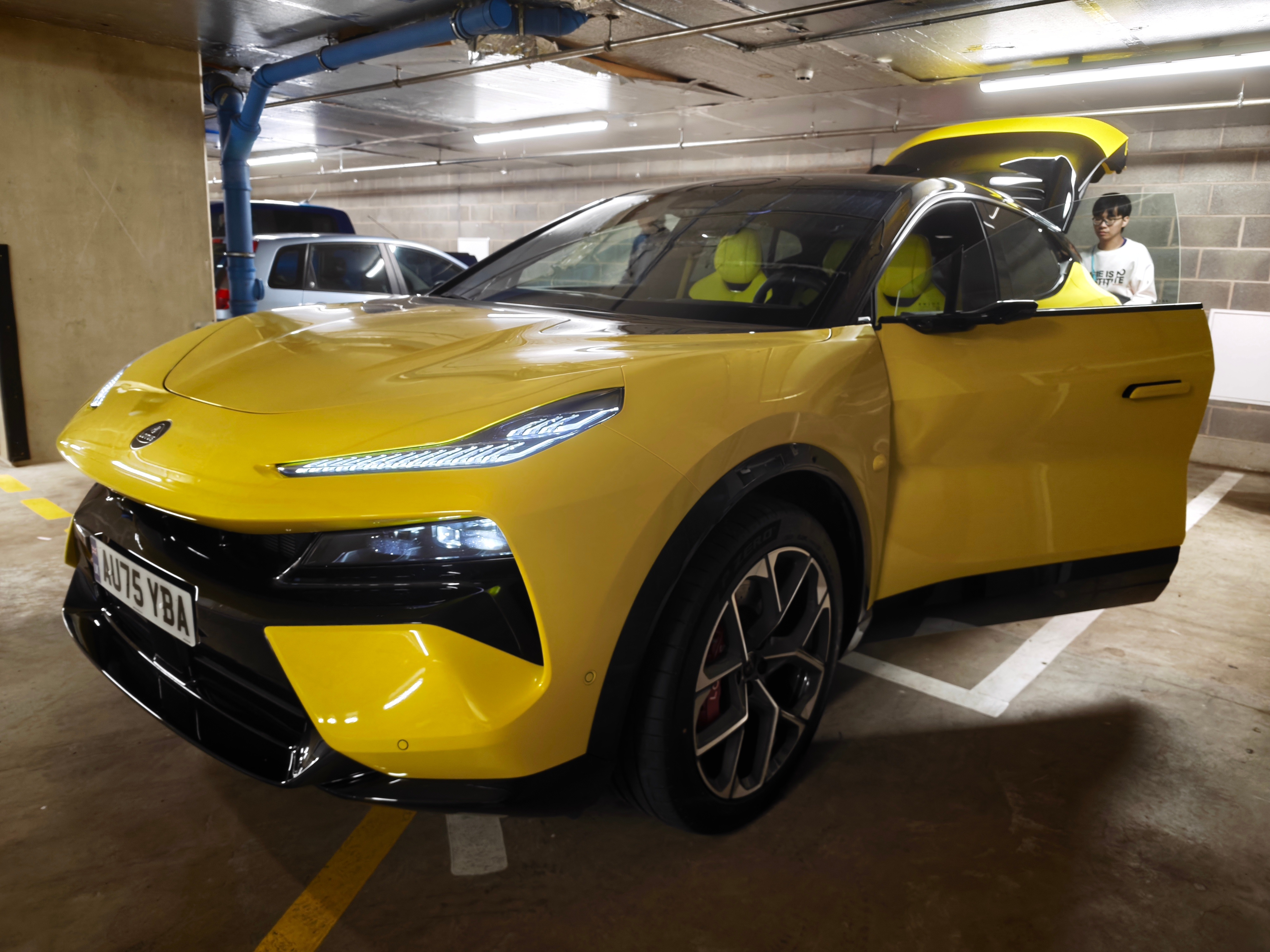 众所周知，我最喜欢就是吉利集团的大马力插混车了完美解决了我觉得电莲花不够实用的问