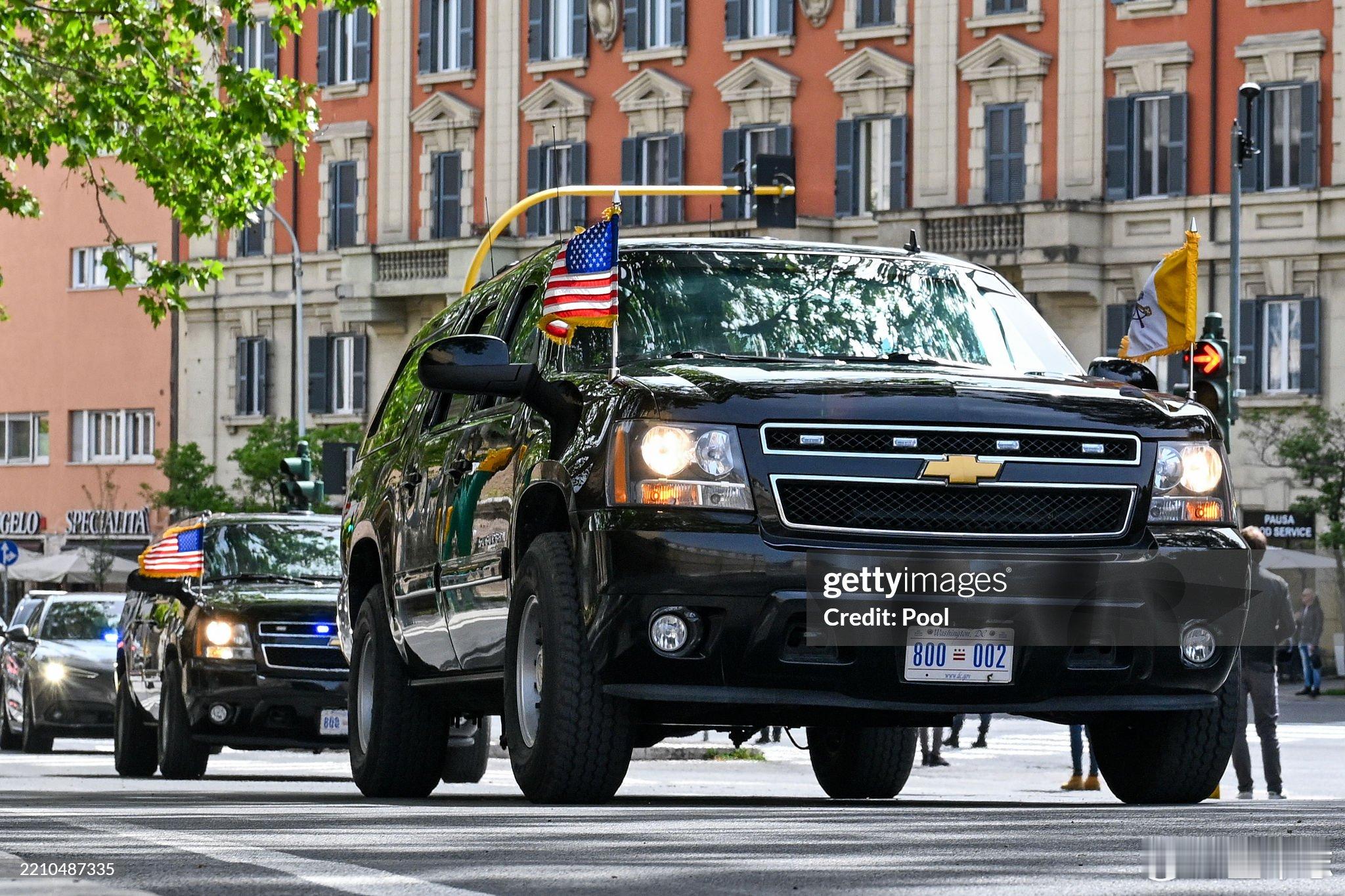 美国副总统万斯住所遭袭击 很多人可能会好奇，美国副总统万斯为什么不把家搬到华盛顿