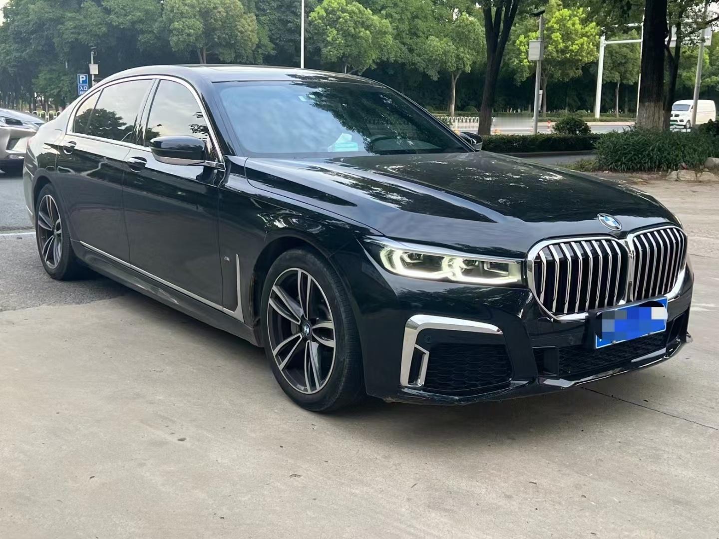 买入22年5月上牌，宝马730Li M运动套装，个人一手，原版原漆带车衣，安全行