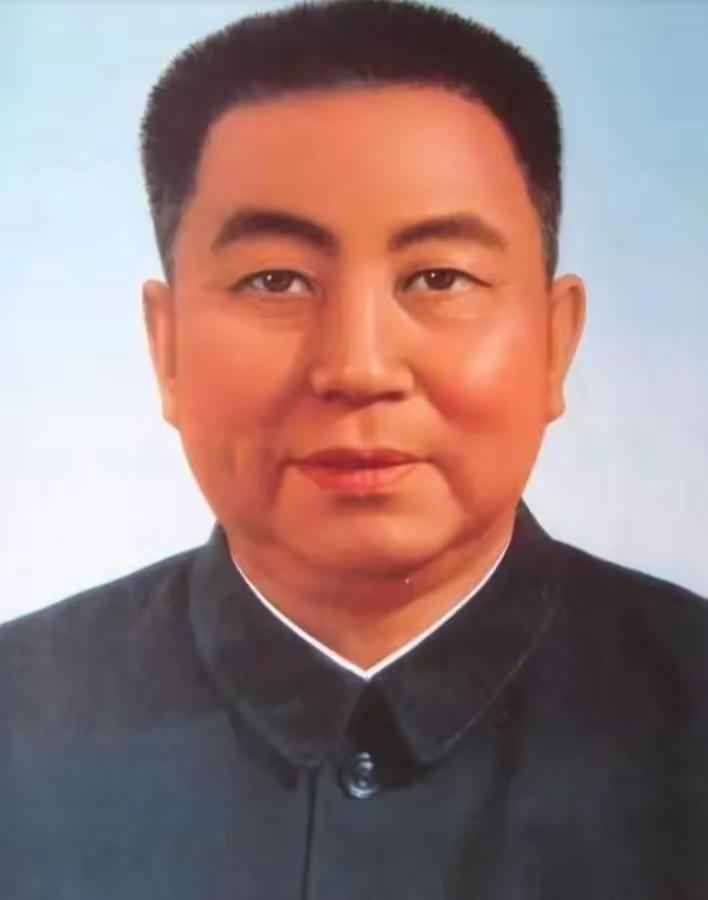 70后集体回忆！七十年代末的小学课本，这张肖像难忘一生
 
七十年代末踏入校园的