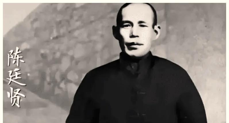 1996年，刘华清上将闻知当年为红25军探路突围的山西货郎妻子尚在人世，激动得红