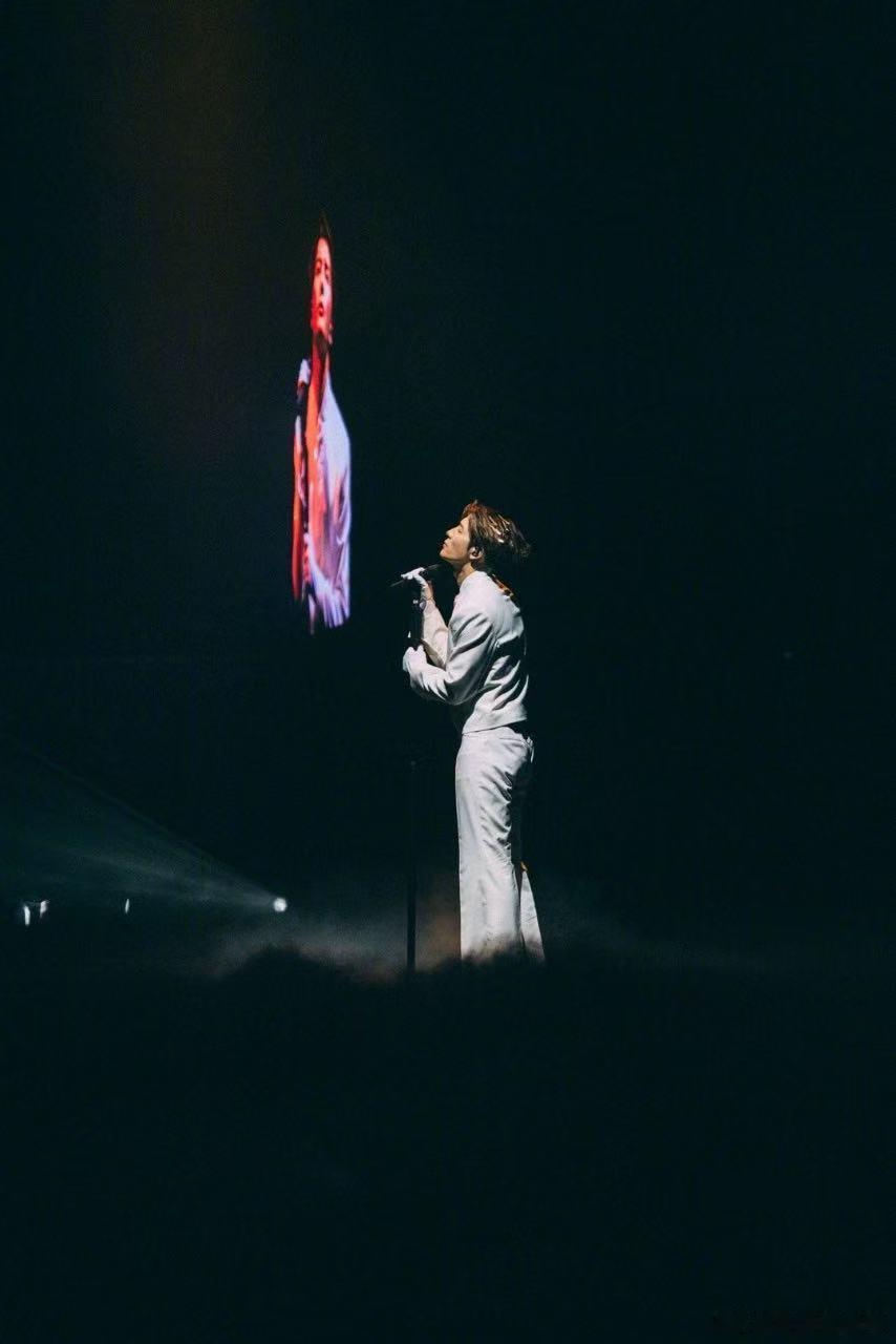 王嘉尔这一天到底做了多少事 看完王嘉尔日常直呼不可思议！24小时完成健身探店派对