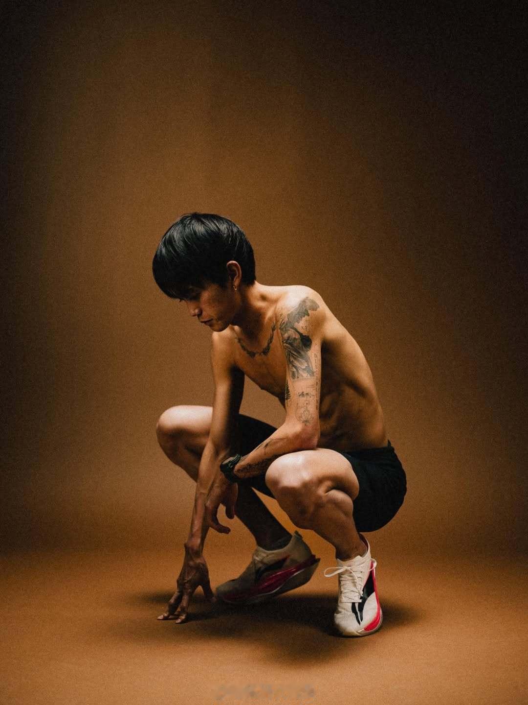 大迫杰说：距离2026东京马拉松还有一周。大迫杰 东京马拉松 2026东京马拉松