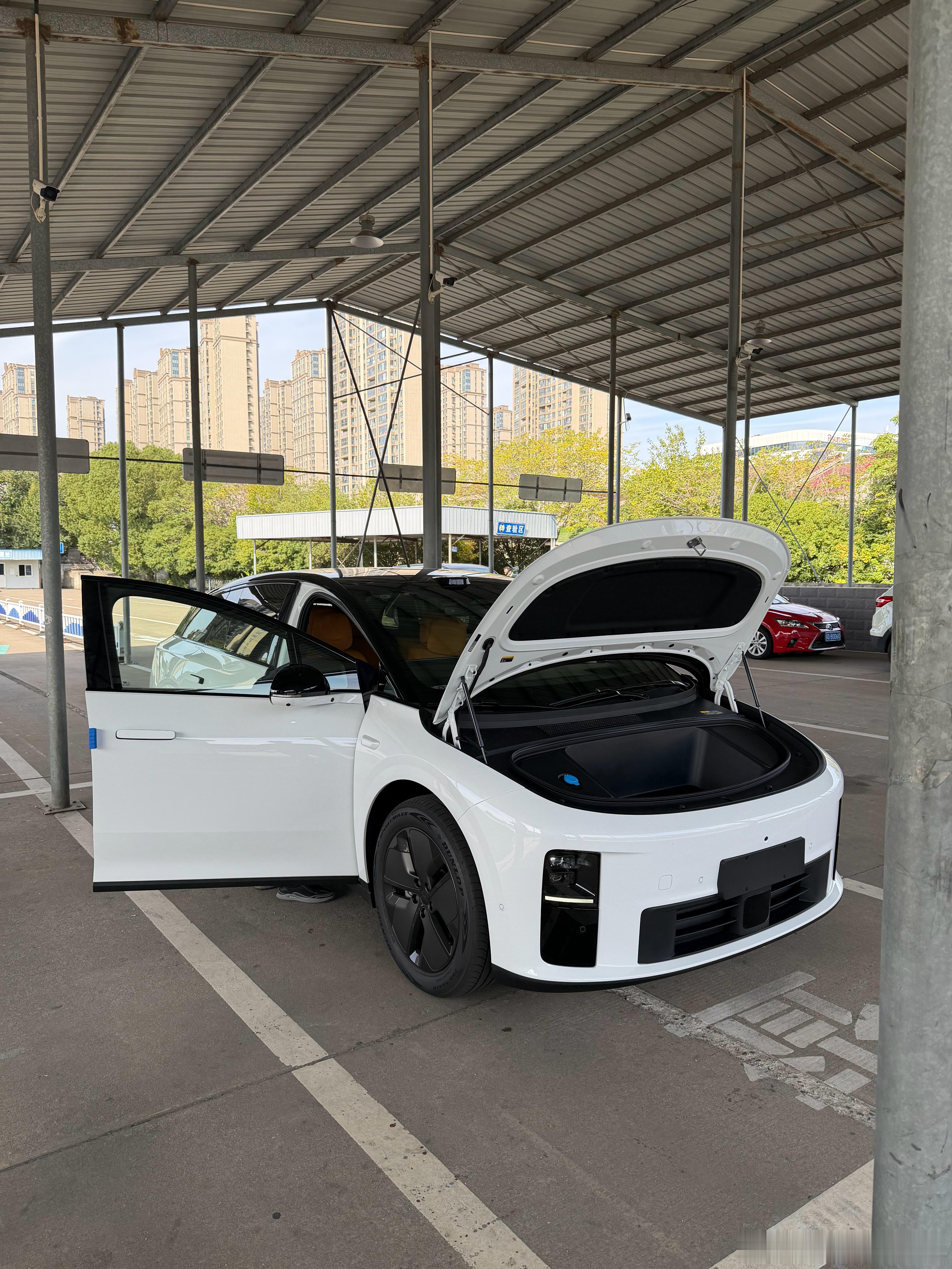 其他的车都免查验直接上牌了，但是i6还不行好像是太新的车型没有数据，不过也很方便