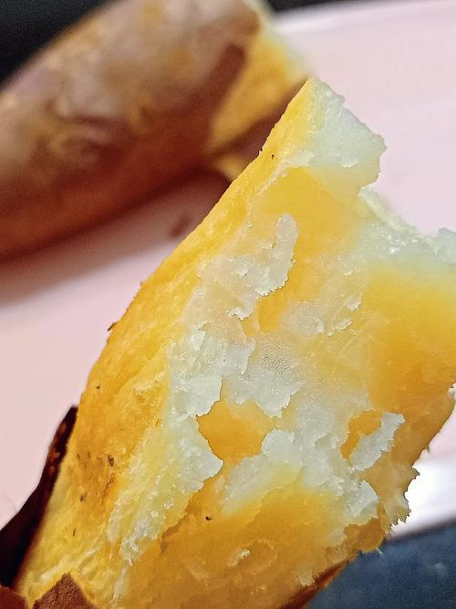 “冰糖白薯”和“红薯”虽然是粗粮有助健康但“小糖人”还是要克制不宜多食，特别是“