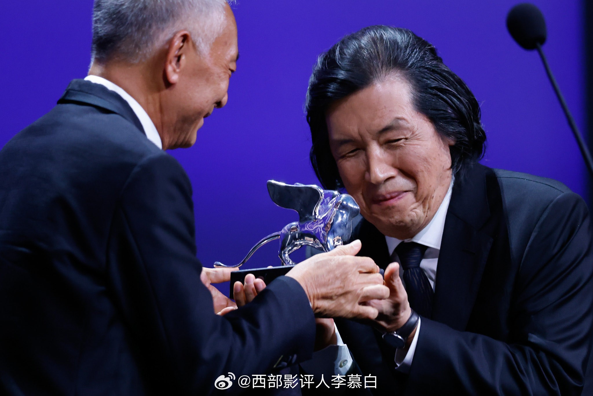 威尼斯电影节获奖名单 威尼斯电影节落下帷幕，《女人，未知》爆冷获得金狮奖，颁奖前