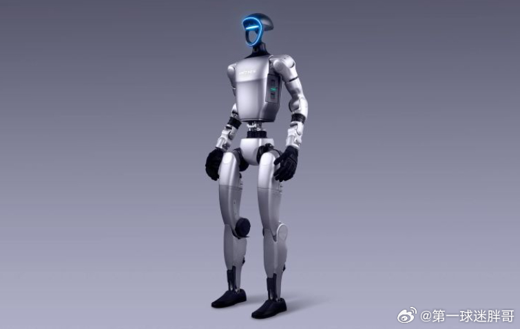 相比早期机器人仅能完成基础行走指令，新一代产品通过物理AI技术的突破，实现了更复