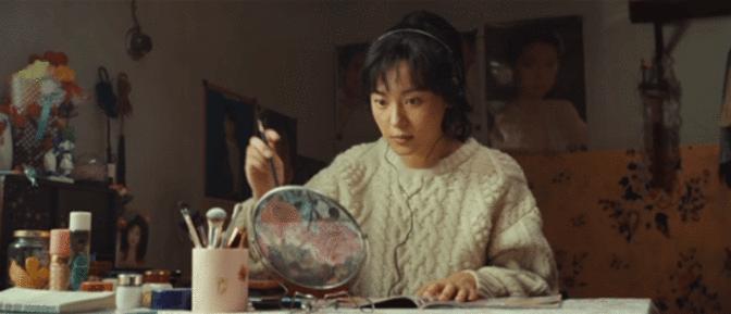 周放一出来屏幕都亮了看《生命树》，巡山小队辛苦让画面灰蒙，周放演的白芍一来，明艳