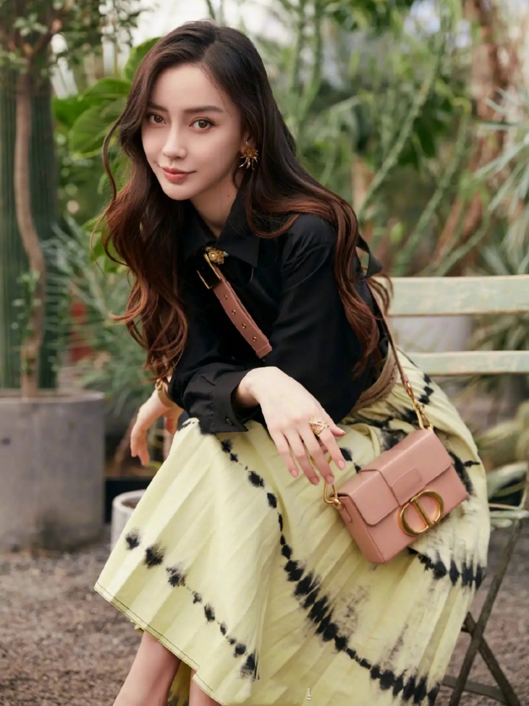 Angelababy 浪姐6  网络传言，已经隐退娱乐圈的某副主任Angelab