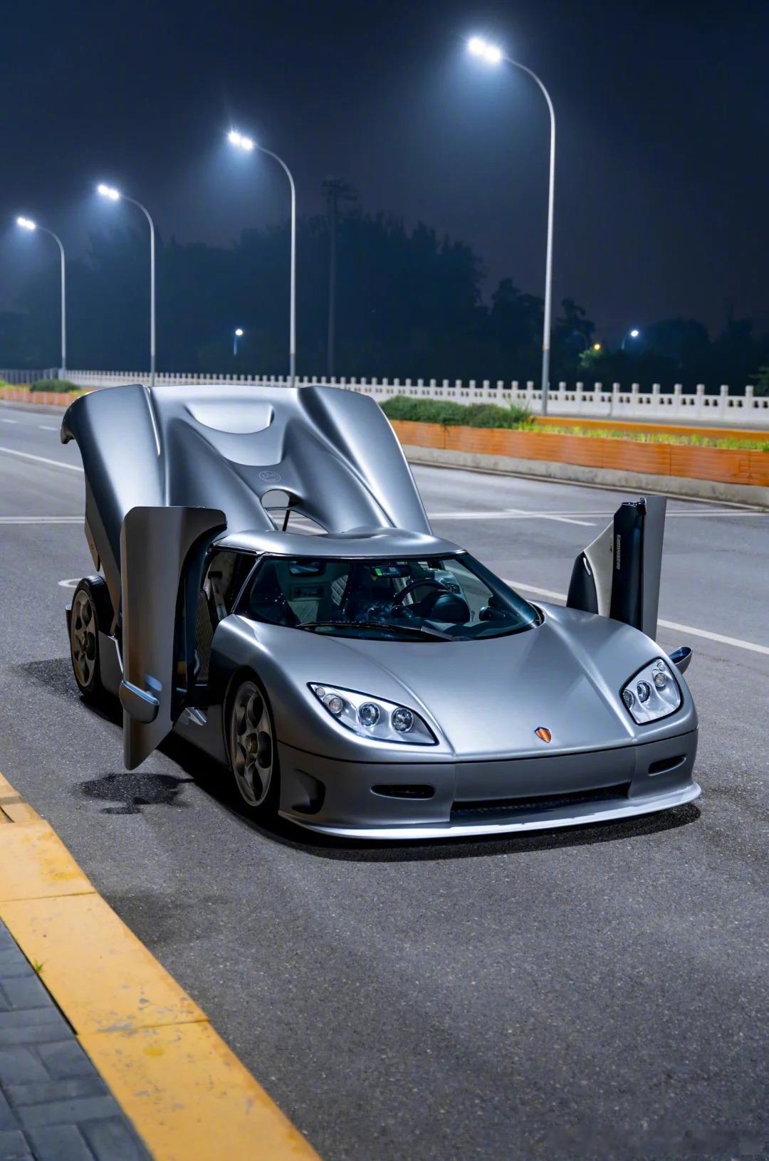 Koenigsegg CCR，力与美就在此刻统一 ​​​
