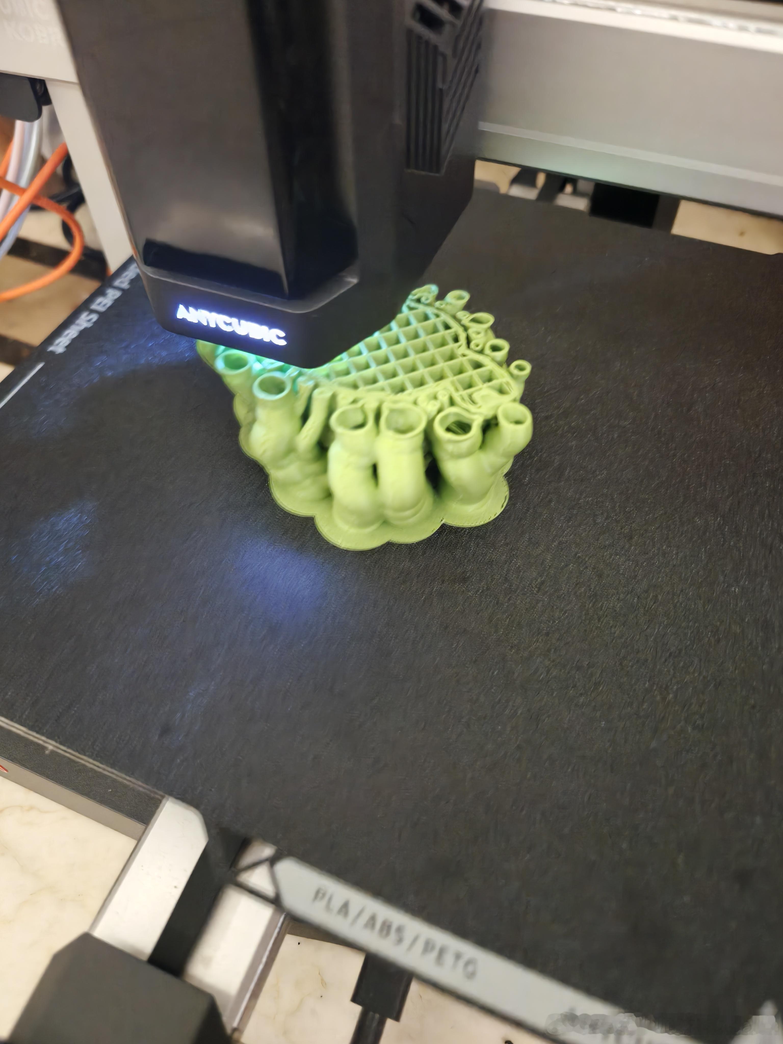 在家用3D打印机打了个labubu