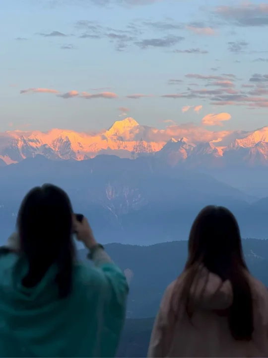 本周末！日照金山高爆！