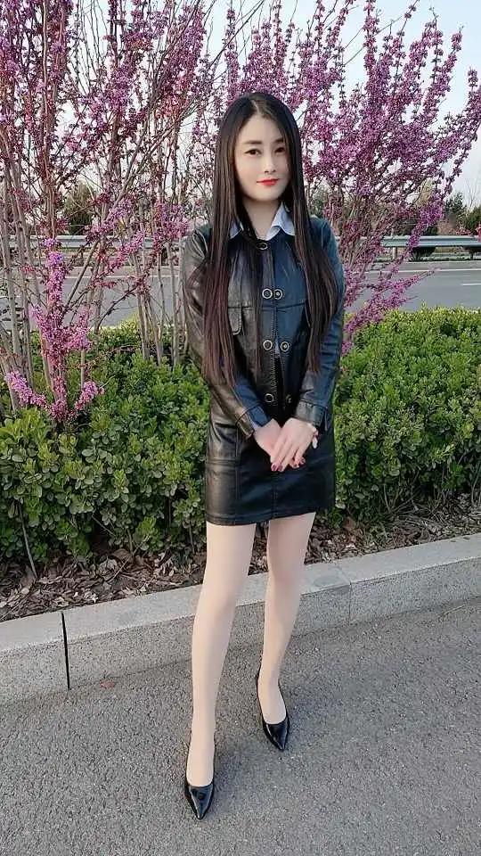 曾经全村追捧的交际花，出轨被赶出门，如今42岁无人敢娶
 
曾被誉为全市最美交际