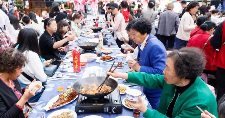 假期出游“管住嘴、迈开腿”，警惕五大消化系统“刺客”