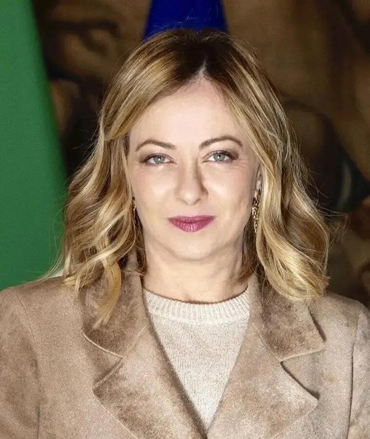 欧洲内部正在琢磨：该怎么跟俄罗斯聊。
 
在乌克兰战事久拖不决的背景下，意大利总