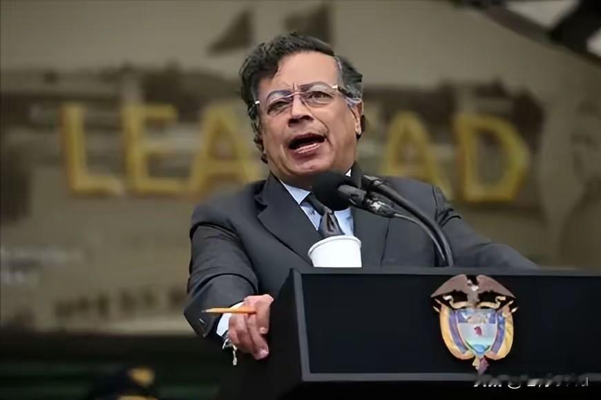 哥伦比亚总统指控美国轰炸致
3人死亡
哥伦比亚总统佩特罗发布地图，指控美国12月