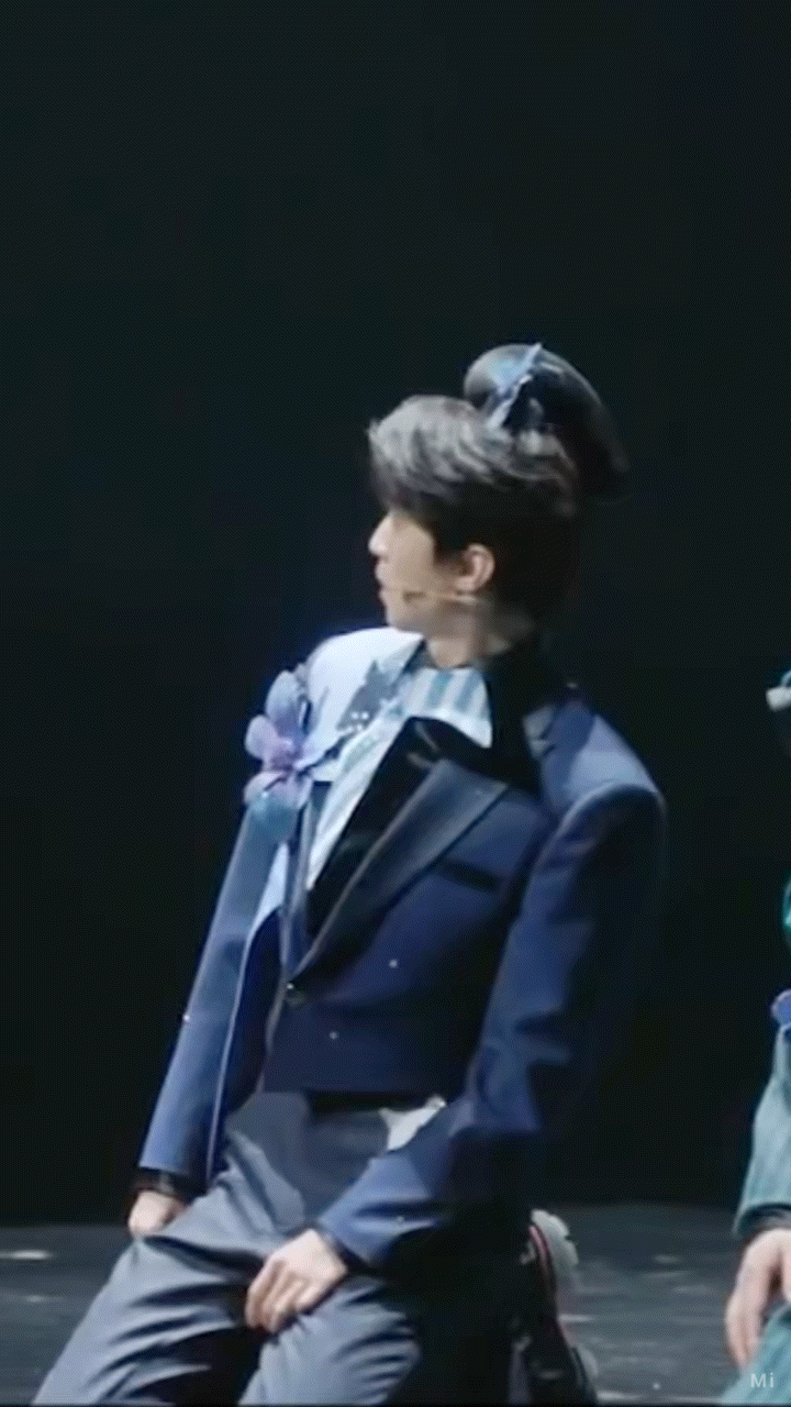 我咪这几年最像猫咪的两次： 