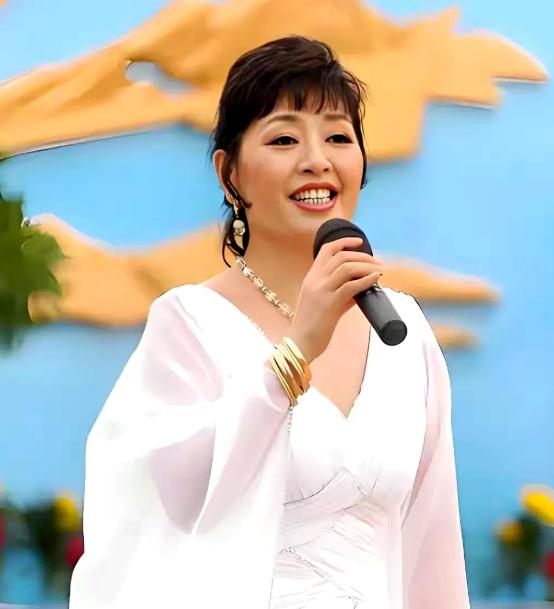 被误会了半辈子，殷秀梅终于忍不住了：程志不是我前夫，他甚至一天都没当我丈夫。她真