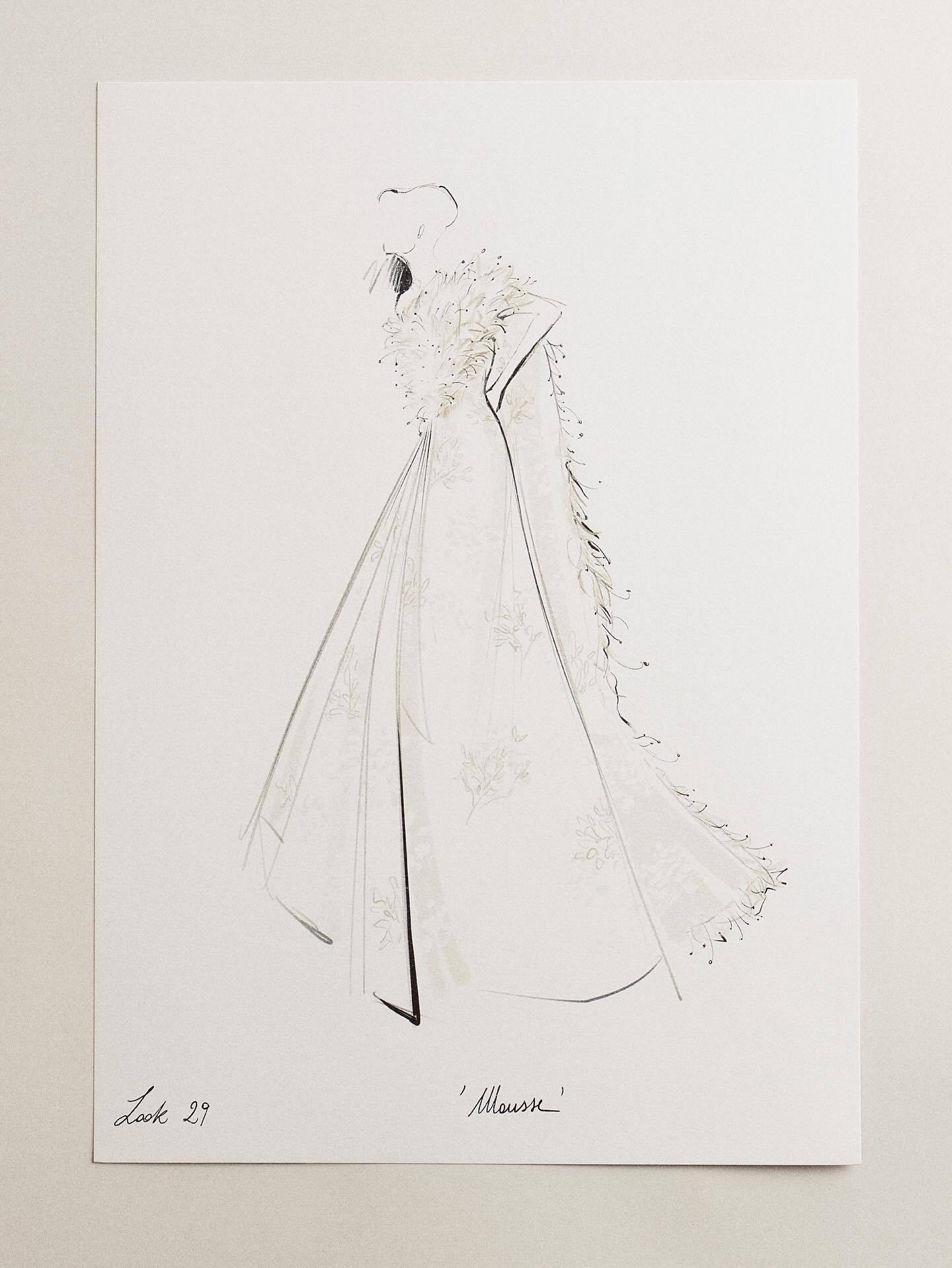 Dior S/S 2026 Haute Couture 手绘稿的线条轻盈又优美巴