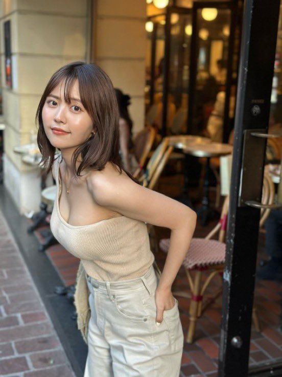 日本国脚背后的女人   久保健英的那组纯属玩笑世界杯日本男足