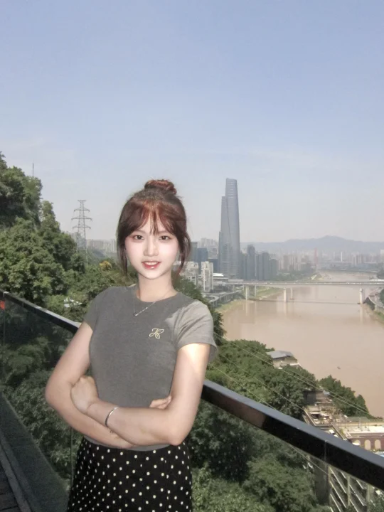 04 女大|在重庆的美术馆酒店