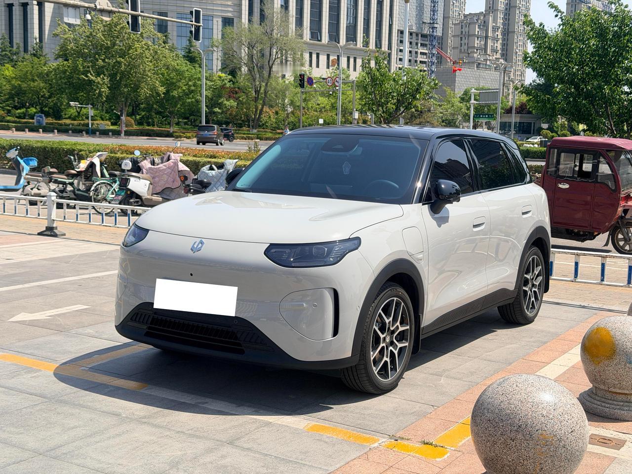有的人第一次开零跑A10，上车不知道这车到底怎么“启动”？怎么“熄火”？其实不用