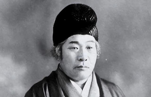 高市早苗一句存亡危机事态点燃日本焦虑，所谓亡国预言根本不是天灾而是政客的政治冒险