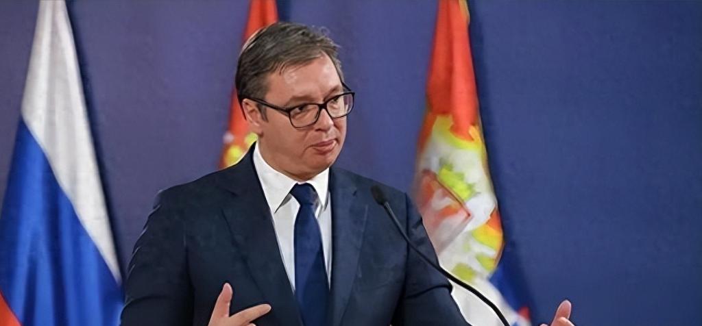 北约对塞尔维亚动手的时间表，武契奇已经算清楚了：等到俄罗斯被乌克兰战场拖死、中国