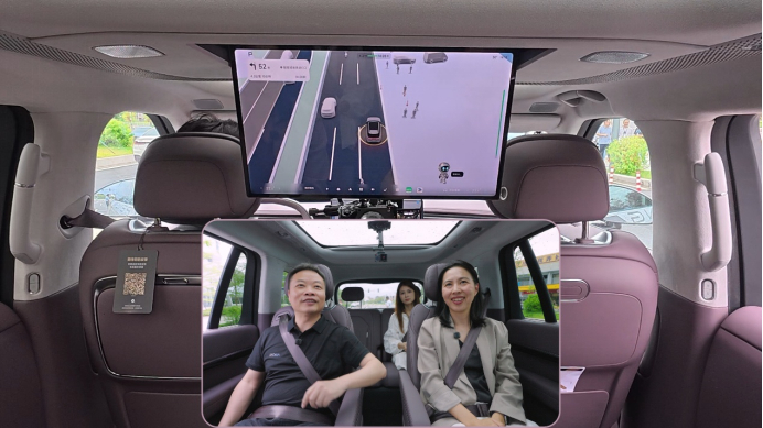 何小鹏完成Robotaxi第一单小鹏Robotaxi开启内测何小鹏坐了自己Rob